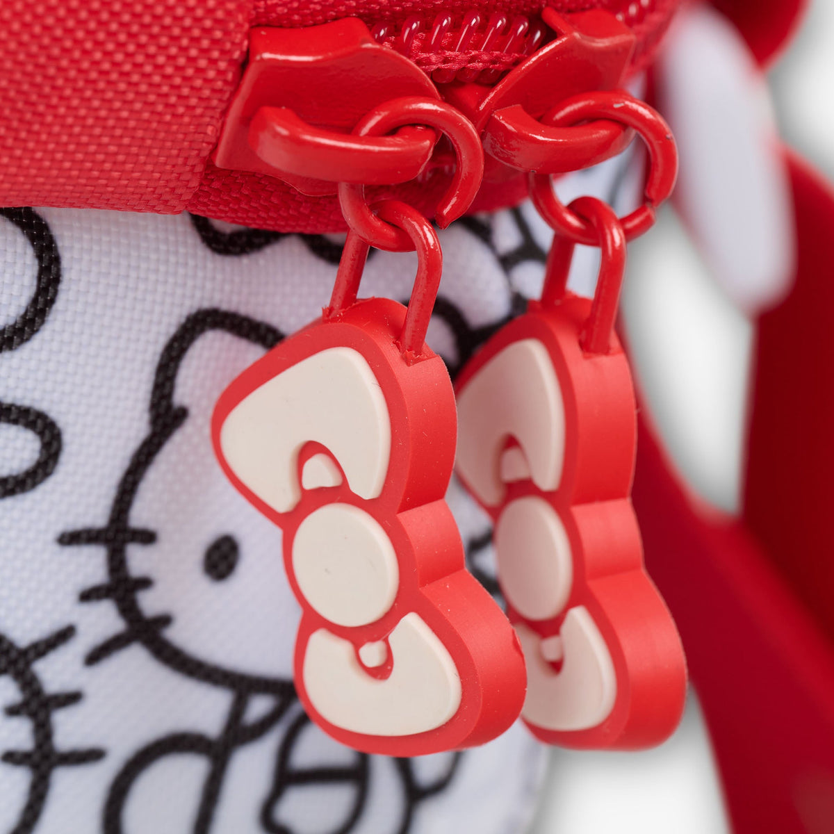 hello-kitty-classic-square-lunch-cooler-bag-r6 00027927-Z.jpg