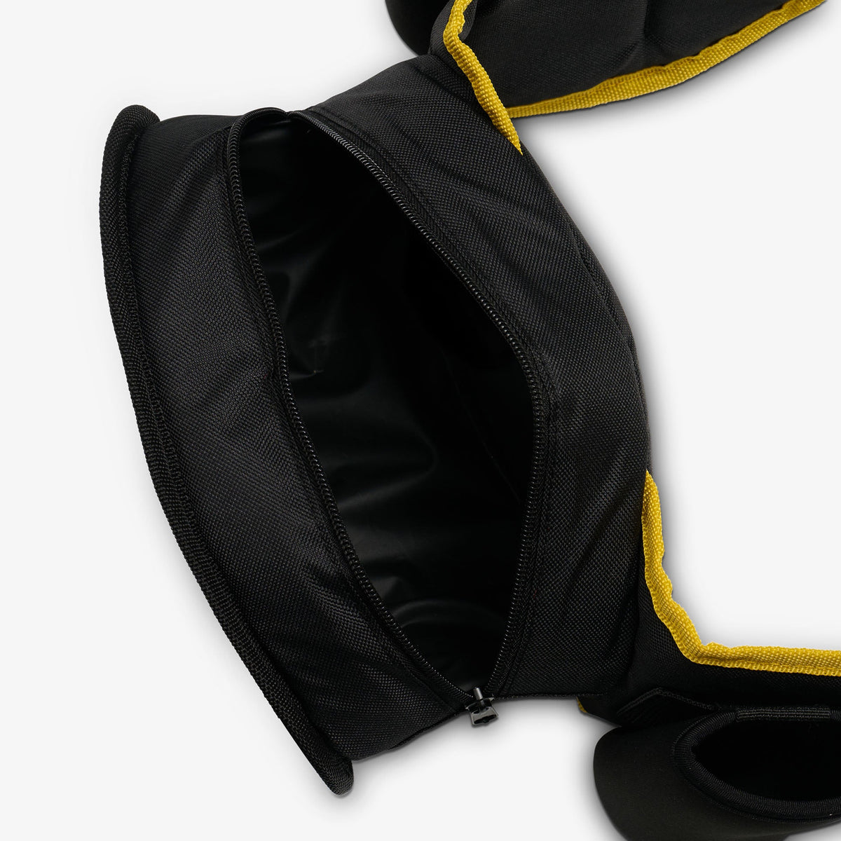 dc-super-heroes-batmantm-belt-fanny-pack-cooler-o1 00027936-O2.jpg