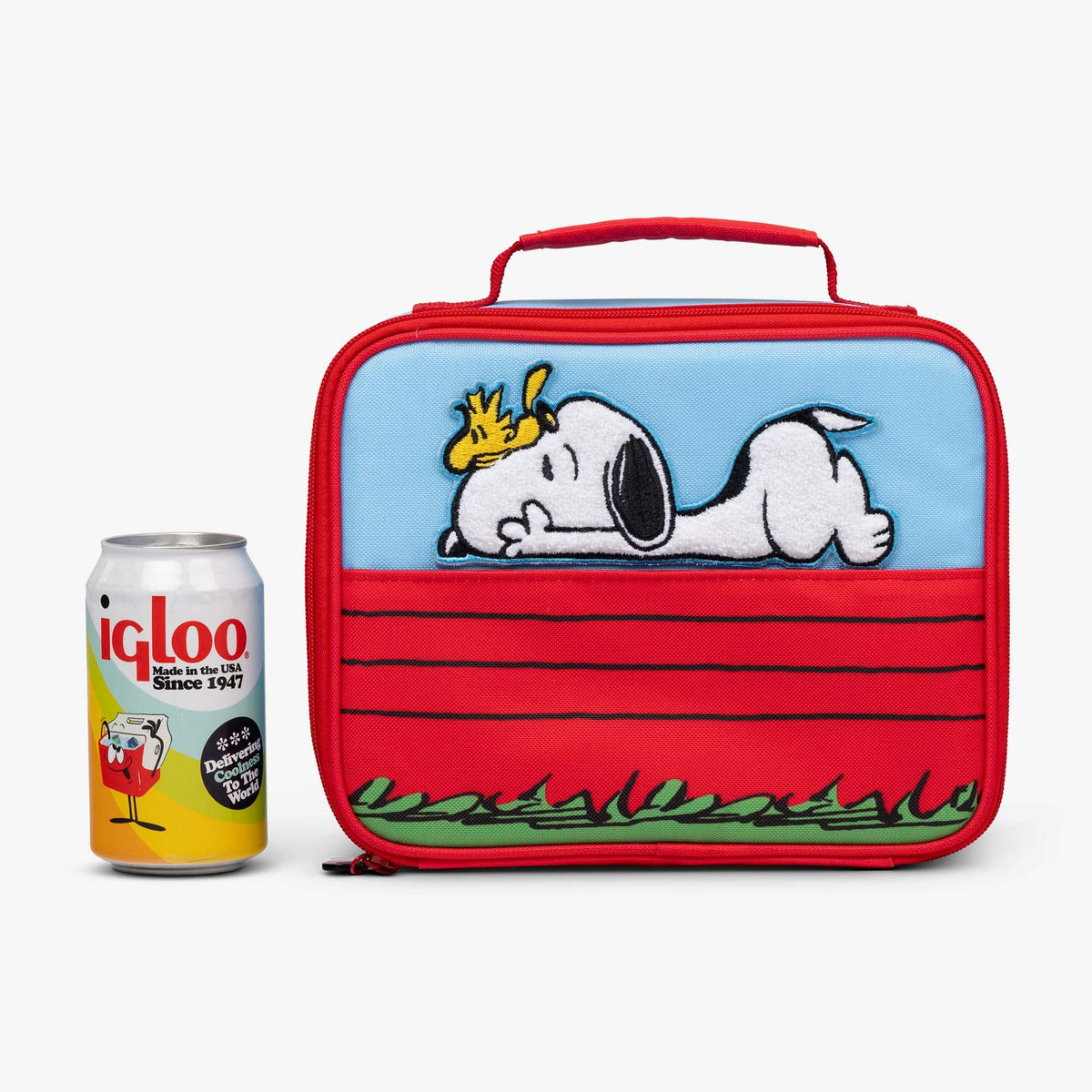 snoopy-s-doghouse-horizontal-lunch-cooler-bag-a2 00028034-P.jpg