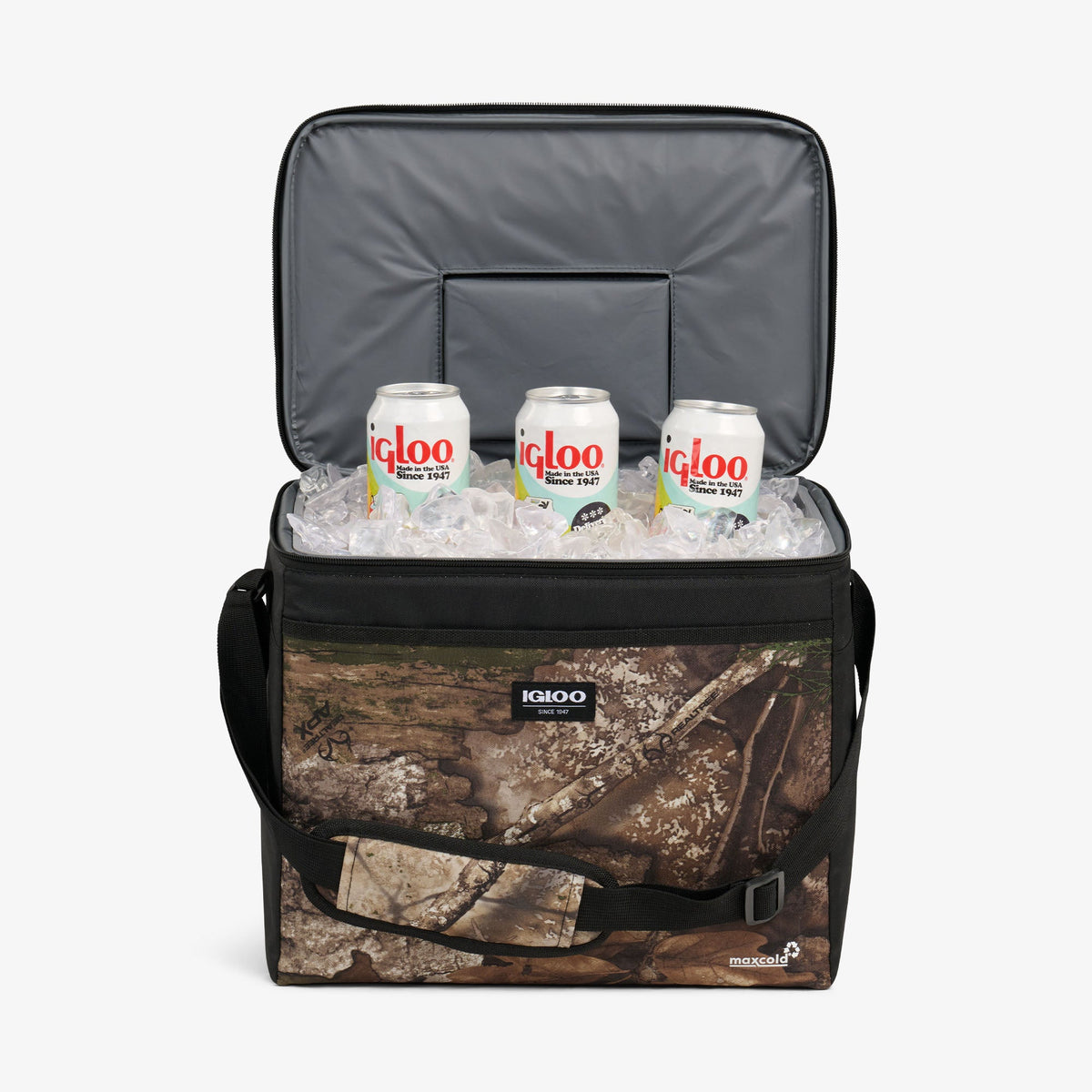 realtree-apx-hlc-28-can-bag-c2 00064354-P4-2025.jpg