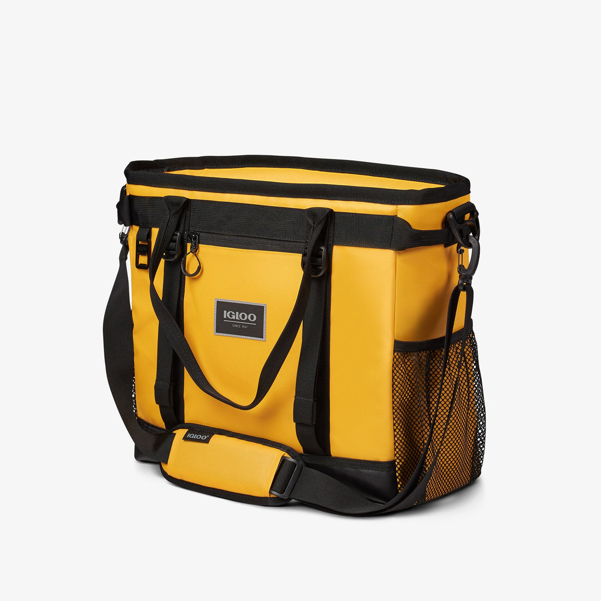 pursuit-30-can-tote-m0 00065993_2.jpg
