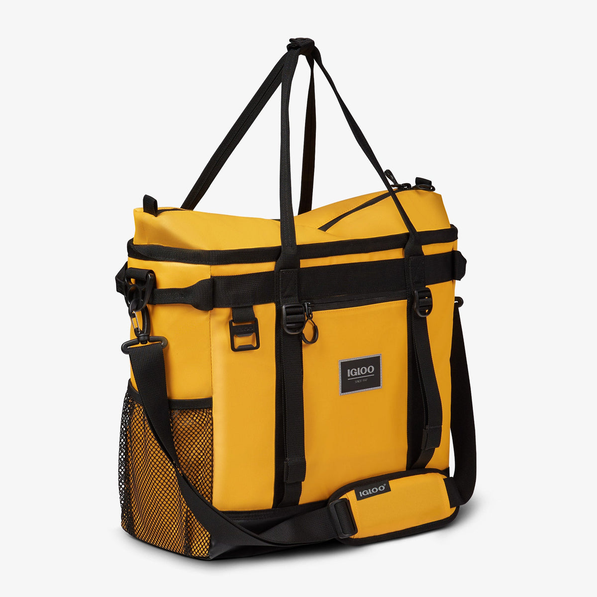 pursuit-30-can-tote-m0 00065993_4.jpg