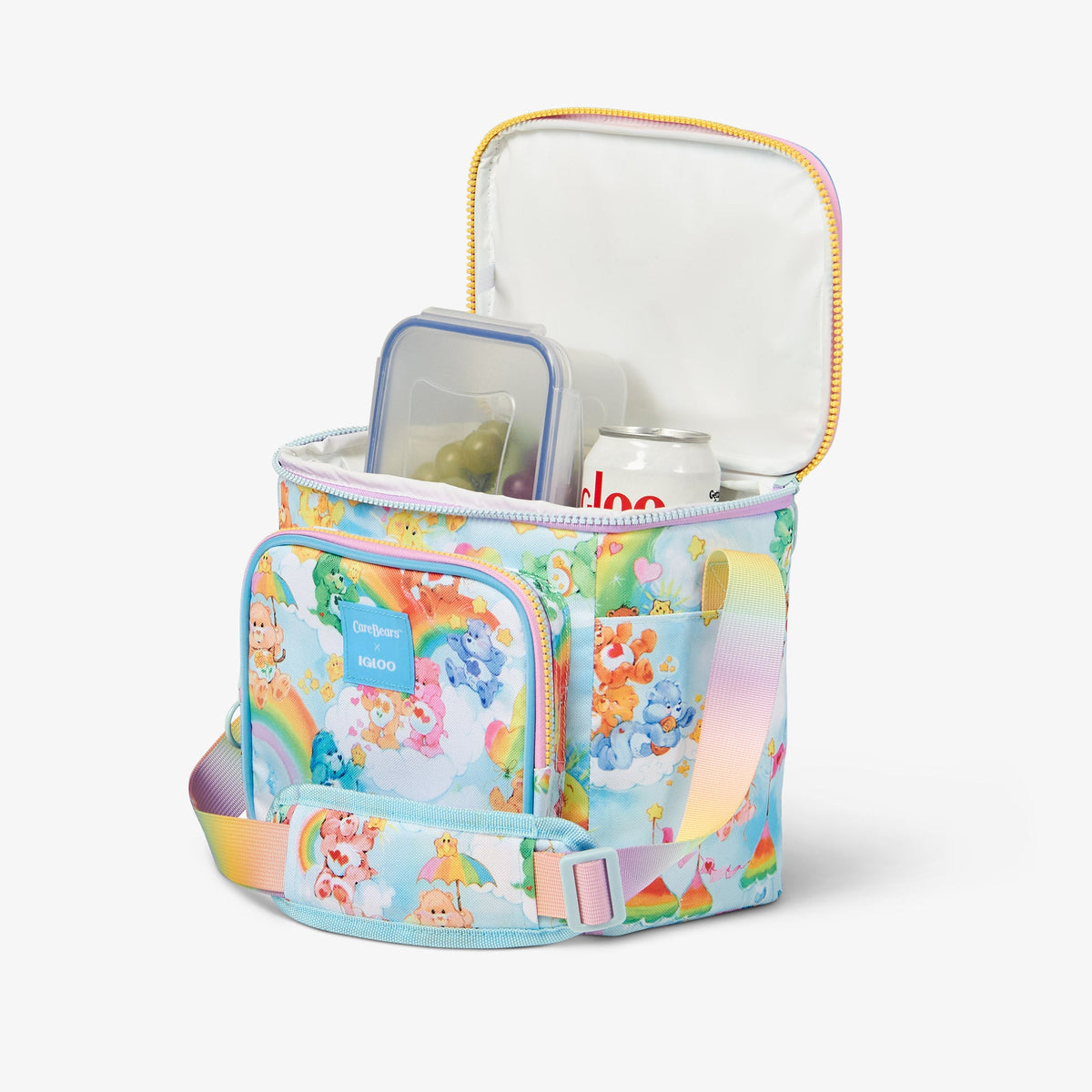 the-care-bearstm-clouds-square-lunch-bag-d5 00066102_3.jpg