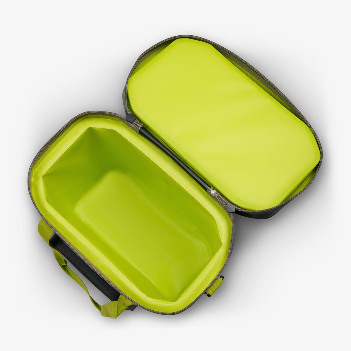 trailmate-36-can-cooler-bag-r2 00066773-O3.jpg